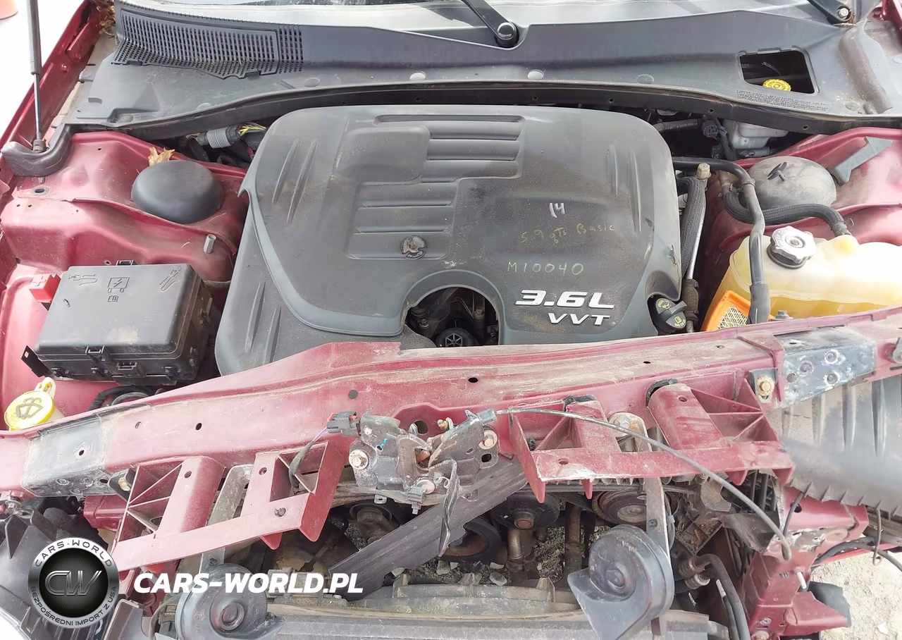 2014 Chrysler 300 VIN:2C3CCARG2EH220192 - 10