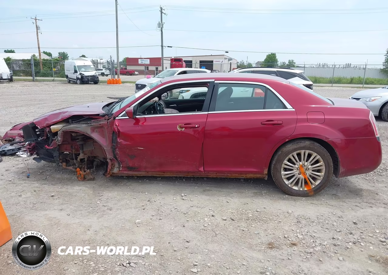 2014 Chrysler 300 VIN:2C3CCARG2EH220192 - 15