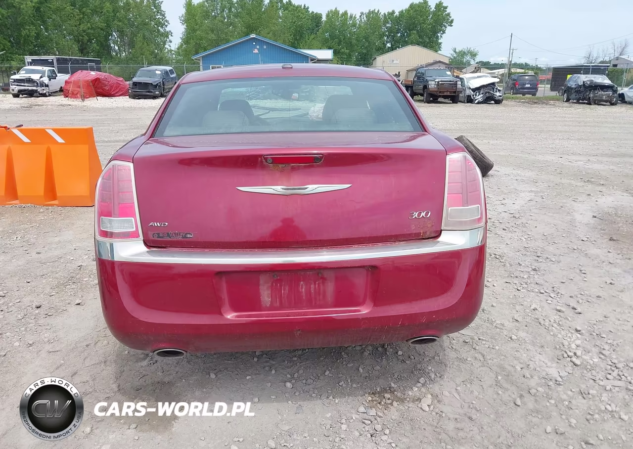 2014 Chrysler 300 VIN:2C3CCARG2EH220192 - 17