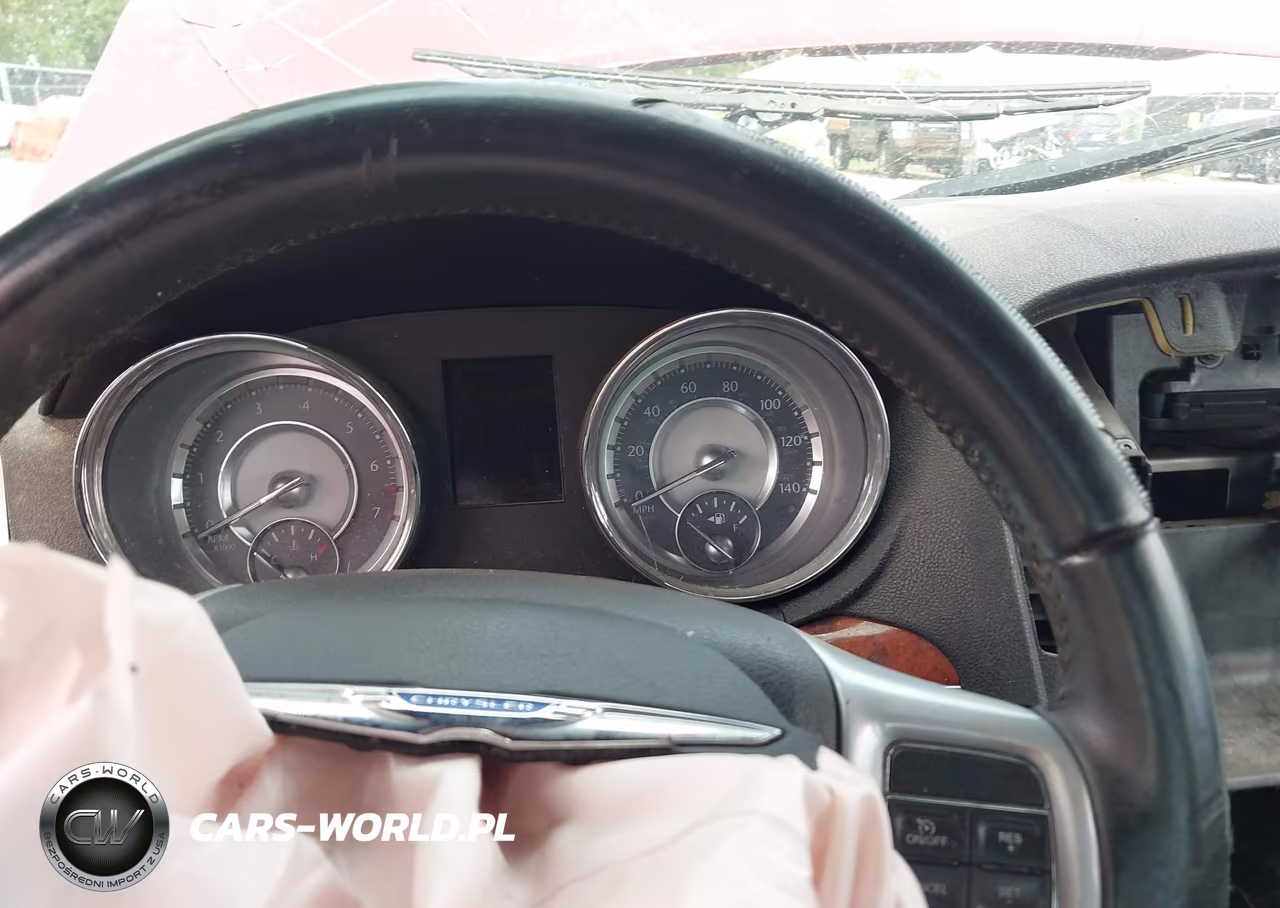 2014 Chrysler 300 VIN:2C3CCARG2EH220192 - 7