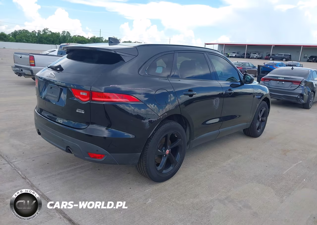 2018 Jaguar F-Pace 25T Prestige VIN:SADCK2FX7JA269667 - 4