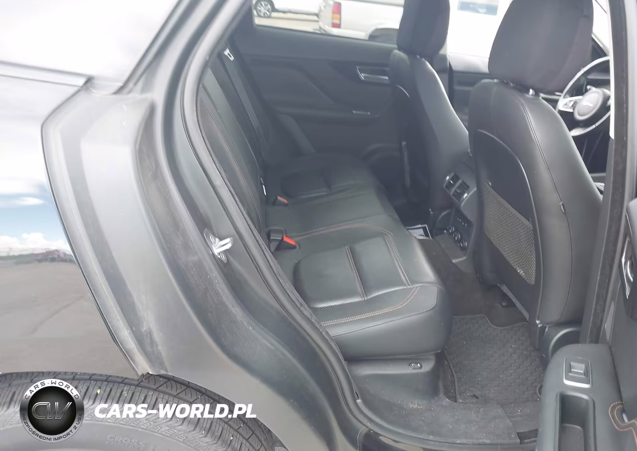 2018 Jaguar F-Pace 25T Prestige VIN:SADCK2FX7JA269667 - 8
