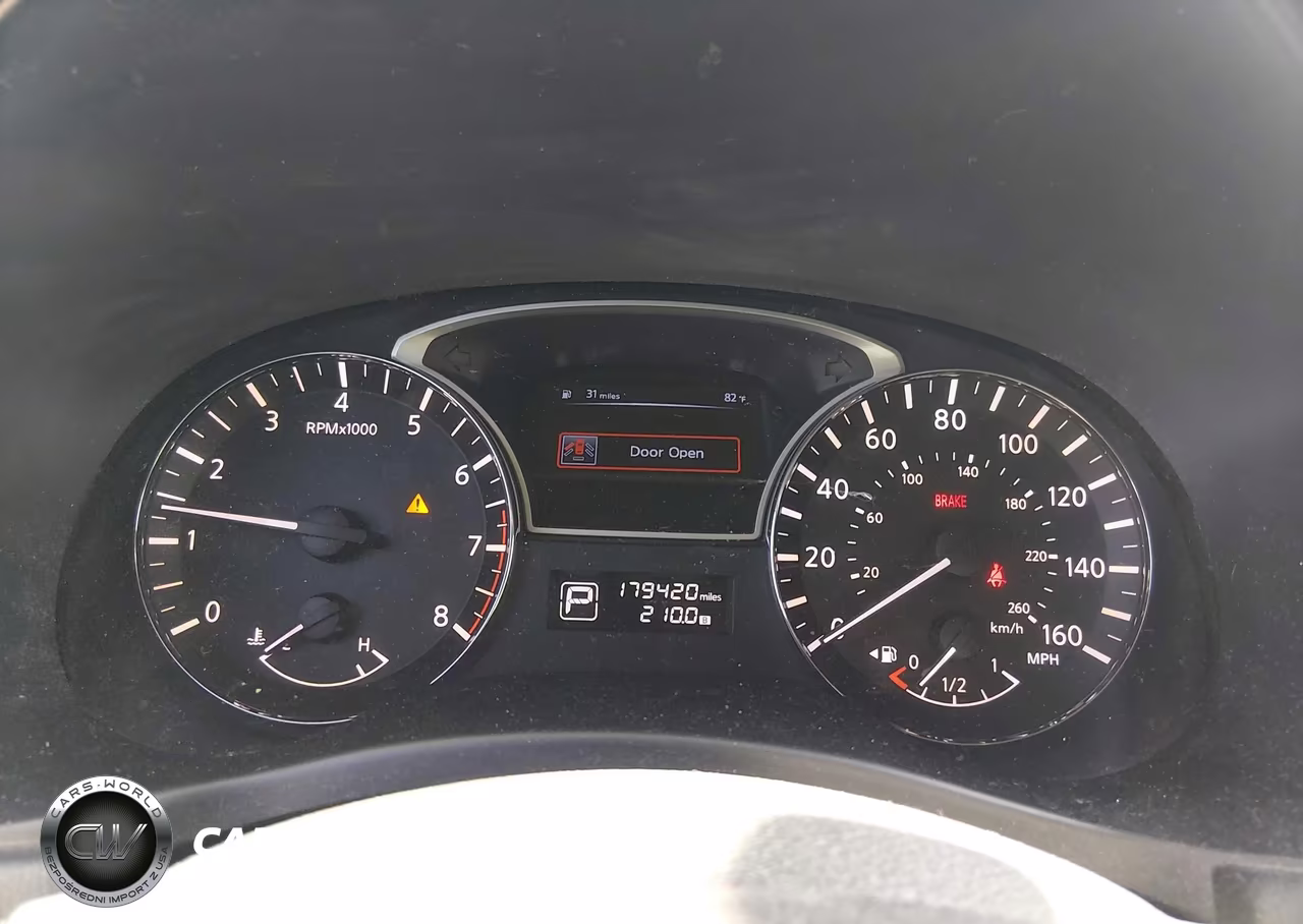 2014 Nissan Pathfinder S VIN:5N1AR2MN7EC679116 - 7