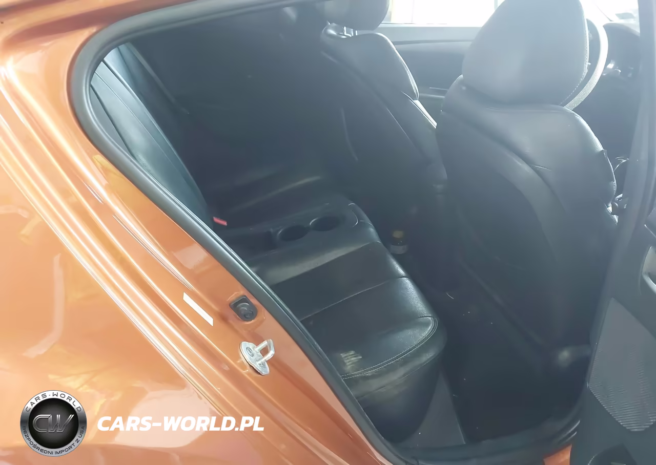2013 Hyundai Veloster Turbo W-Black VIN:KMHTC6AE5DU132814 - 8