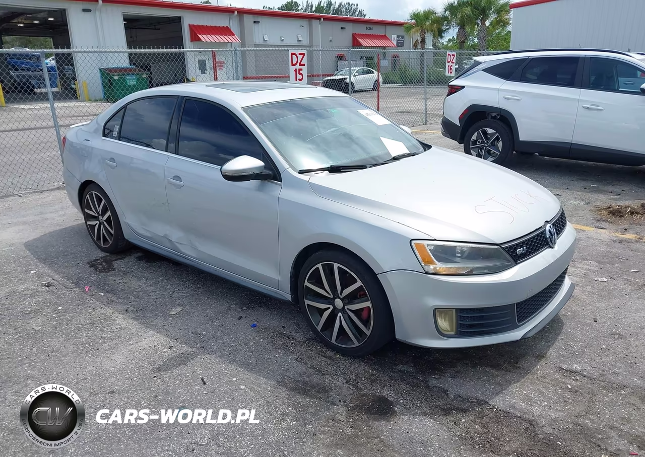 2012 Volkswagen Jetta Gli Autobahn – zdjęcie 1 z 11