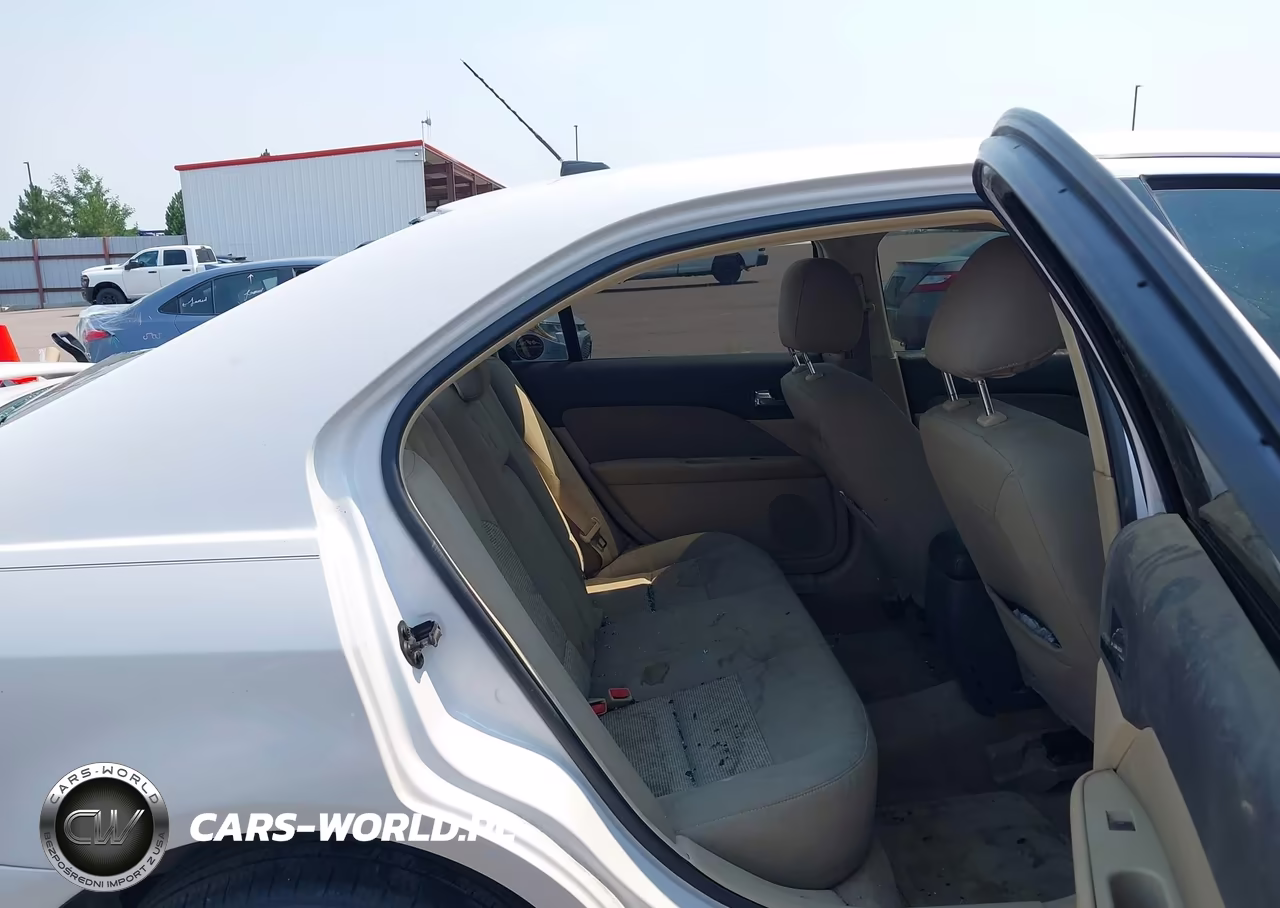 2012 Ford Fusion Se VIN:3FAHP0HG1CR437077 - 8