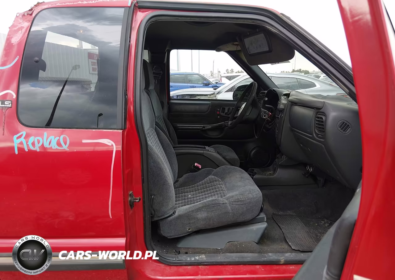 1999 Chevrolet S-10 Ls VIN:1GCCS19X3X8135790 - 5