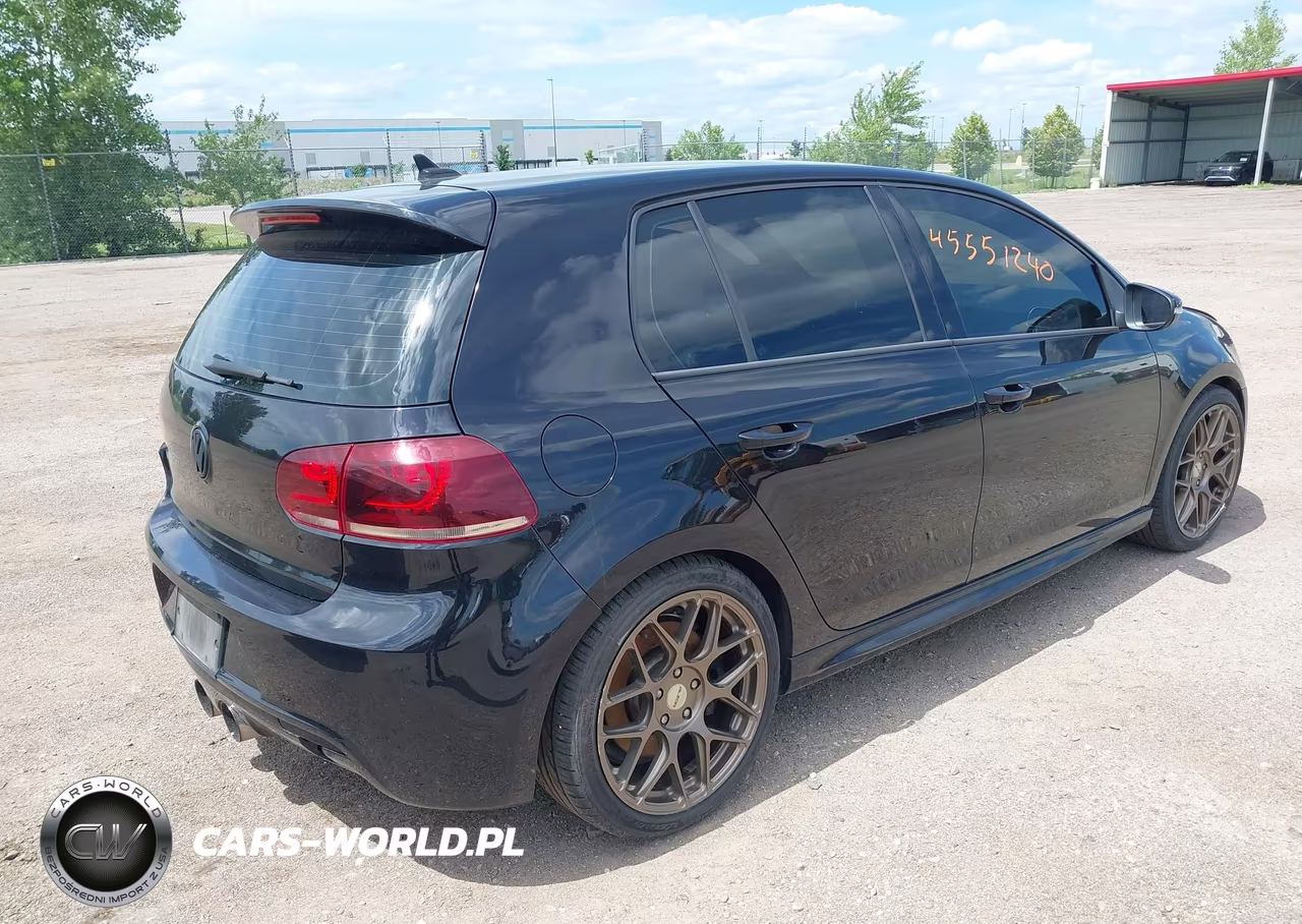 2013 Volkswagen Golf R 4-Door VIN:WVWPF7AJ0DW075121 - 4