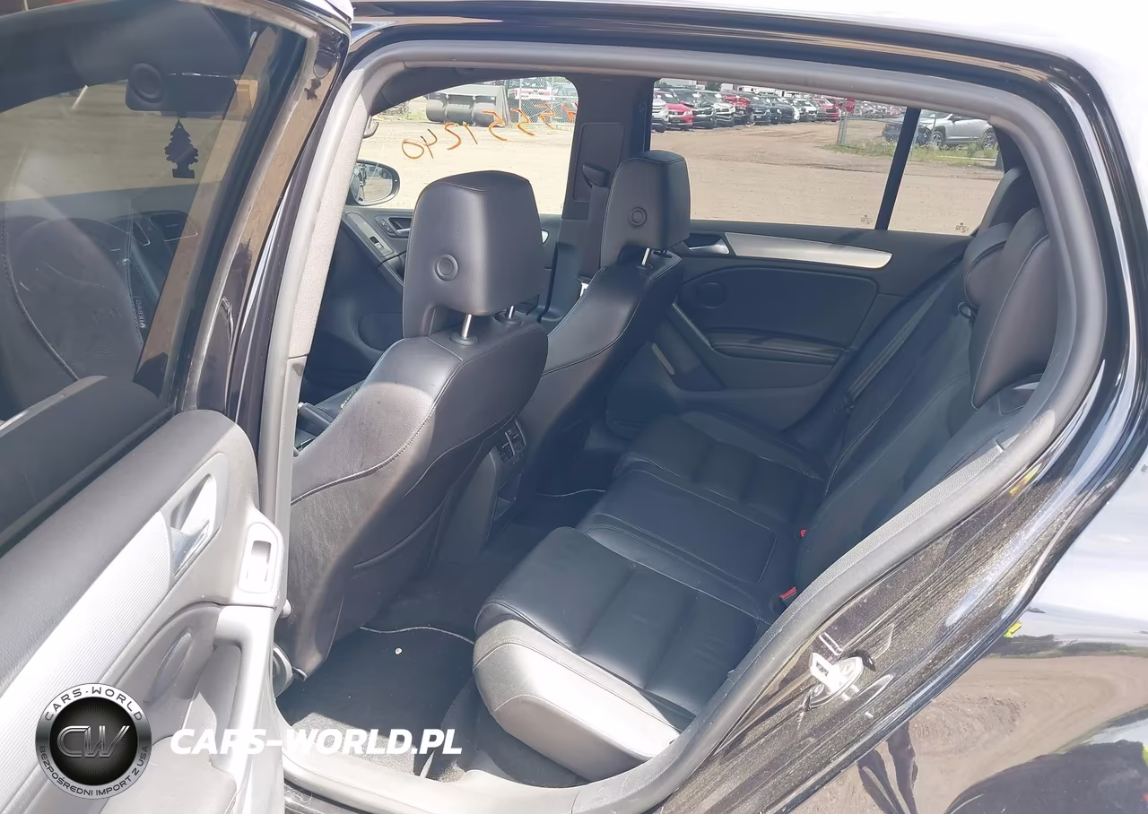 2013 Volkswagen Golf R 4-Door VIN:WVWPF7AJ0DW075121 - 8