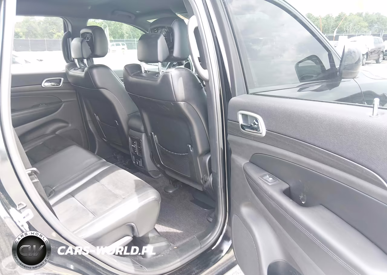2018 Jeep Grand Cherokee Altitude 4X2 VIN:1C4RJEAG4JC168415 - 8