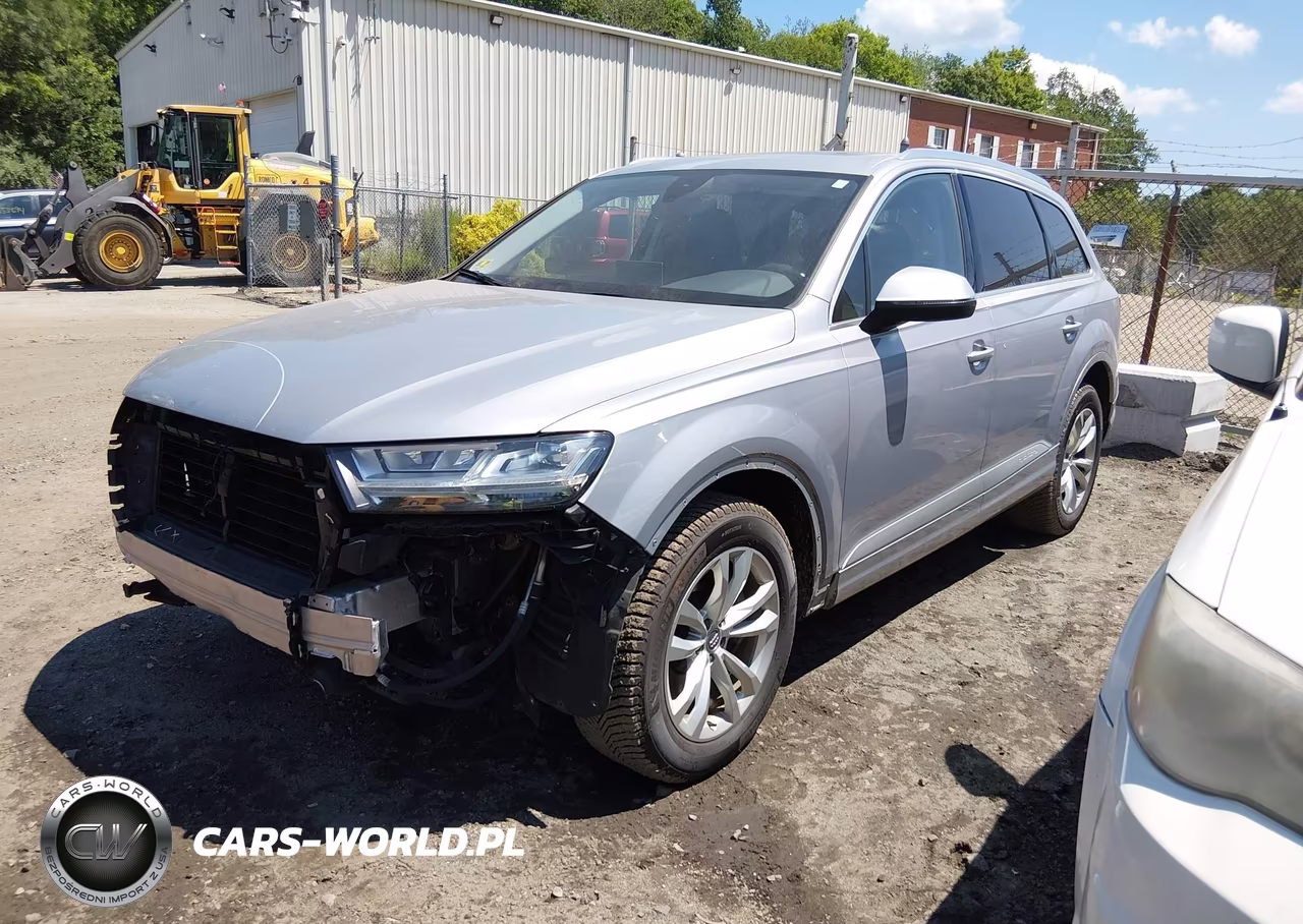 2017 Audi Q7 3.0T Premium VIN:WA1LAAF70HD047239 - 2