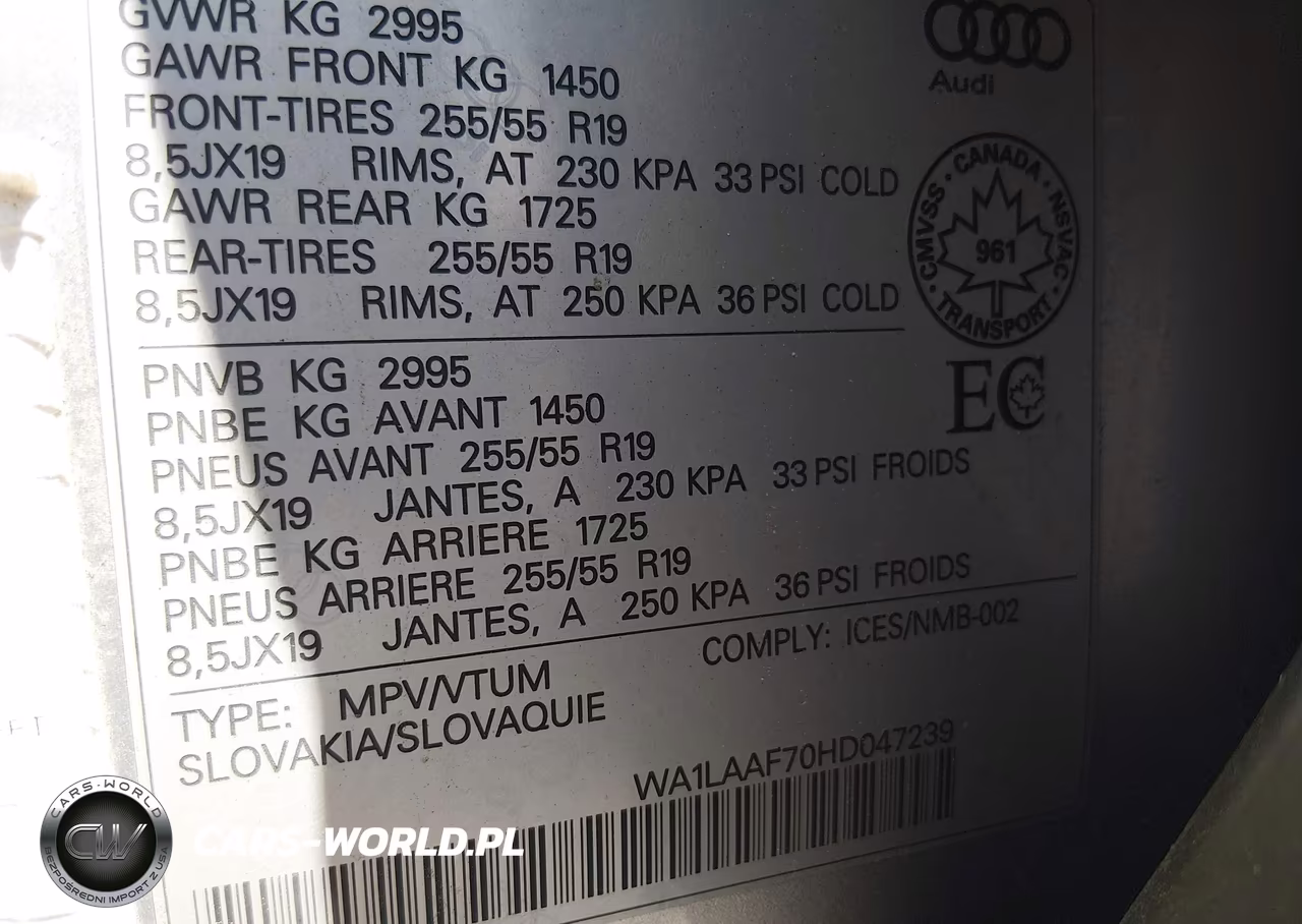 2017 Audi Q7 3.0T Premium VIN:WA1LAAF70HD047239 - 9