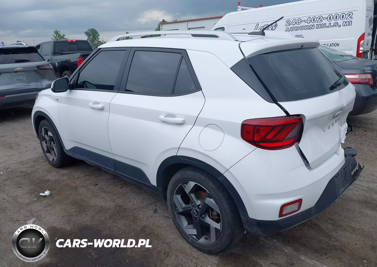 2023 Hyundai Venue Sel VIN:KMHRC8A30PU251119 - 3