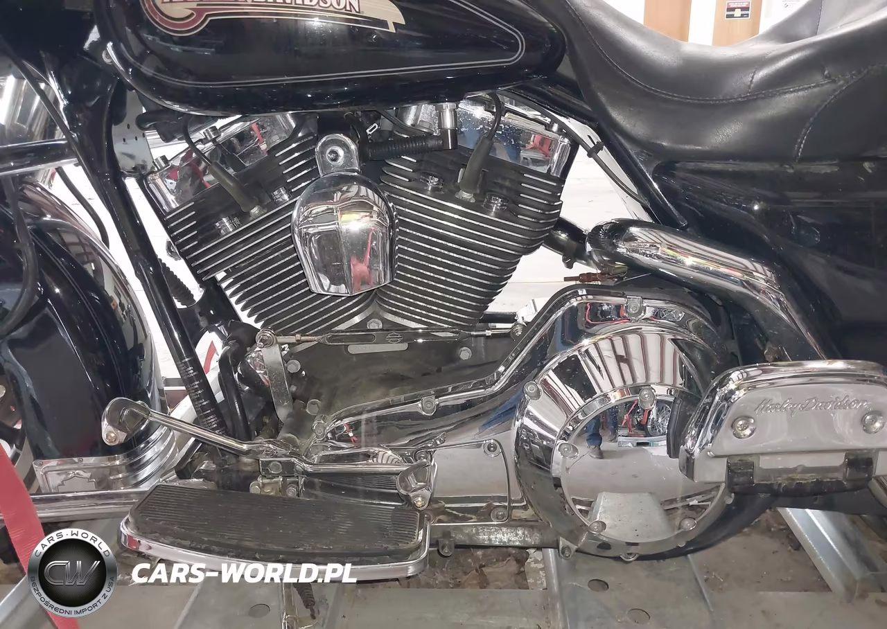 2006 Harley-Davidson Flhtci VIN:1HD1FFW106Y675443 - 9