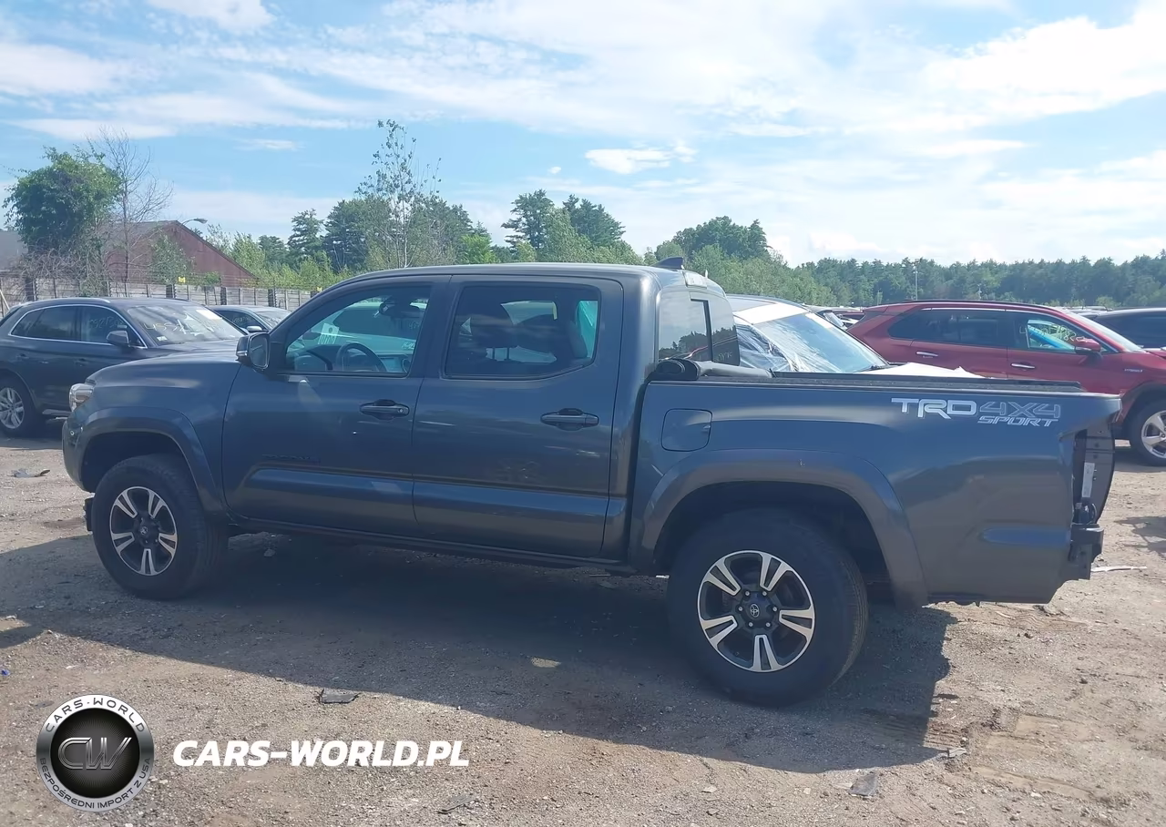 2018 Toyota Tacoma Trd Sport VIN:3TMCZ5AN8JM167716 - 14