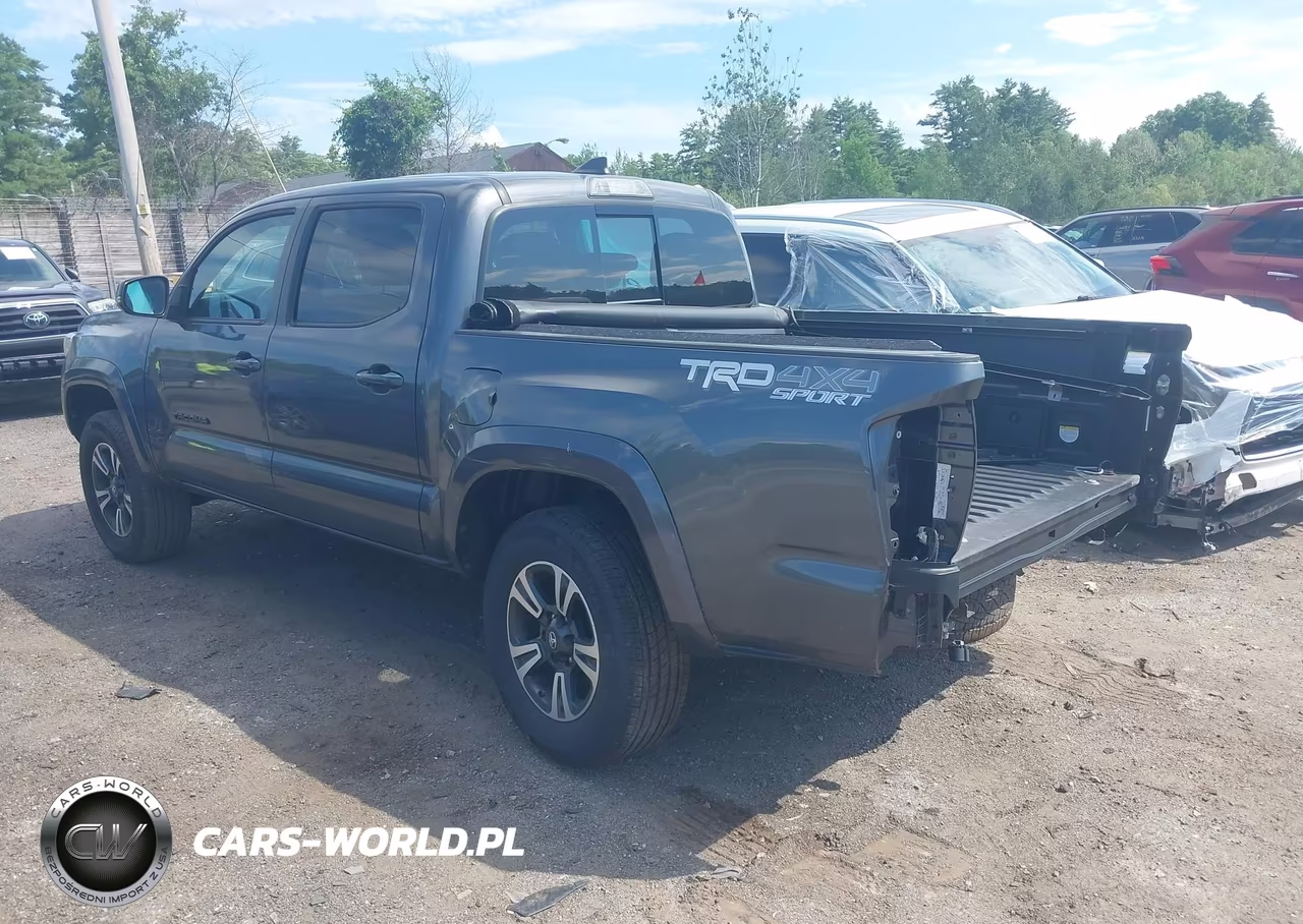 2018 Toyota Tacoma Trd Sport VIN:3TMCZ5AN8JM167716 - 3