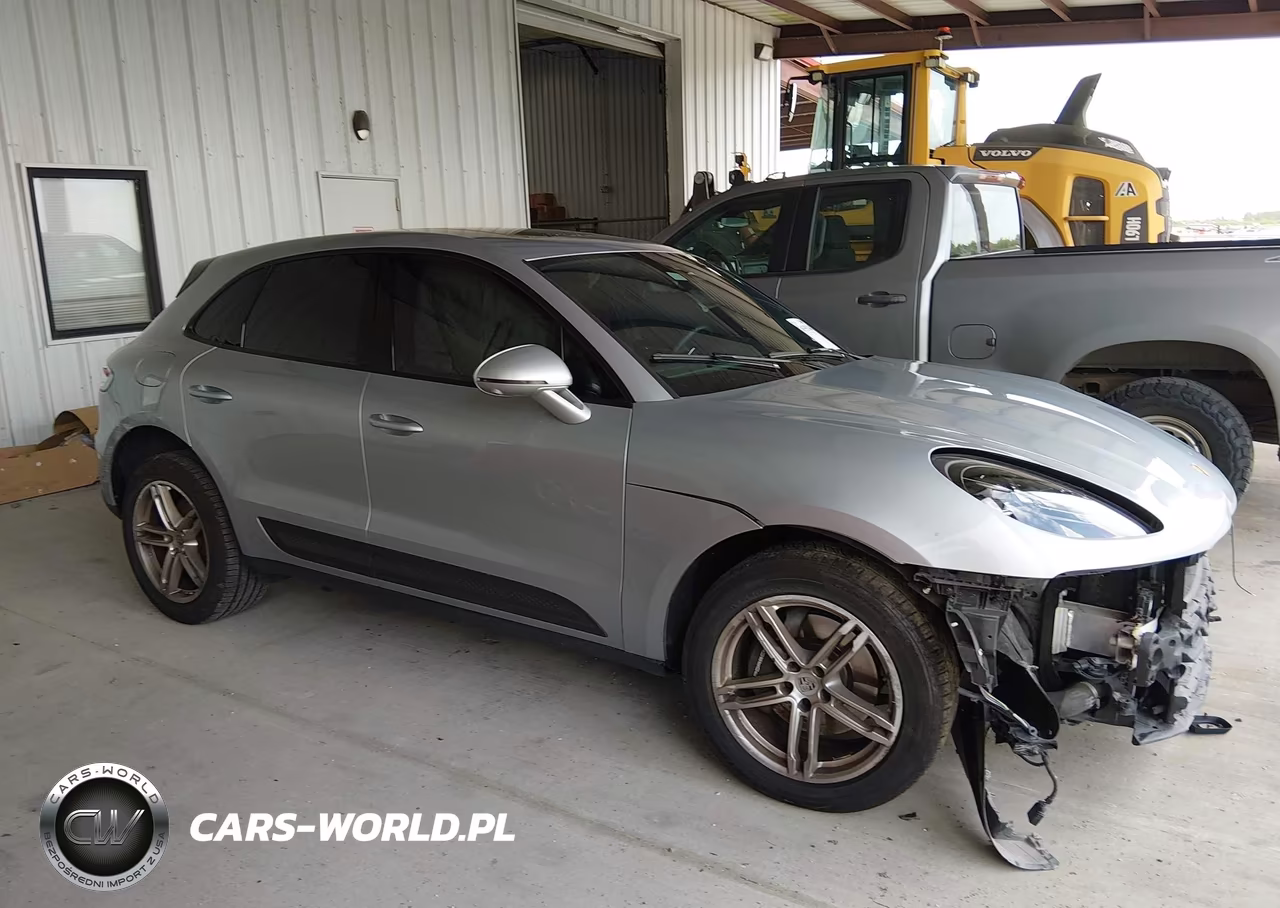 2023 Porsche Macan T VIN:WP1AA2A58PLB12785 - 13
