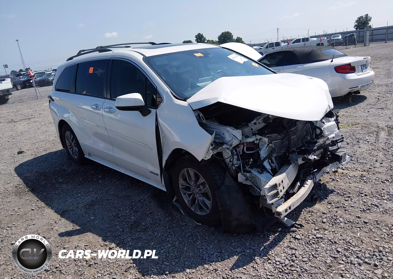 2021 Toyota Sienna Xle