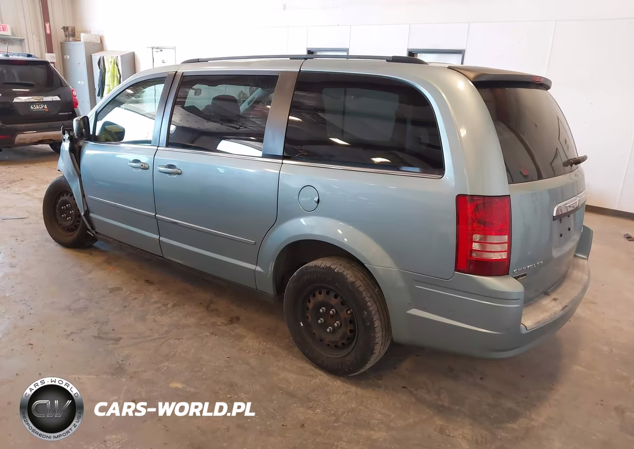 2010 Chrysler Town & Country Lx VIN:2A4RR4DE6AR192469 - 3