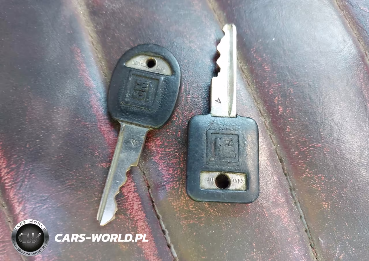 1985 Chevrolet S Truck S10 VIN:1GCCT14B2F2137721 - 11