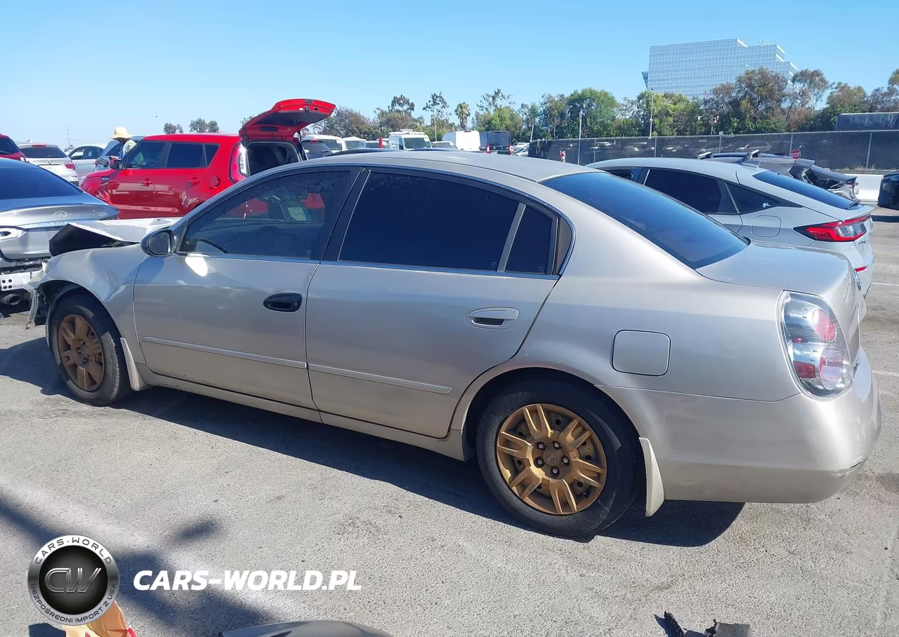 2005 Nissan Altima 2.5 S VIN:1N4AL11DX5N930085 - 14
