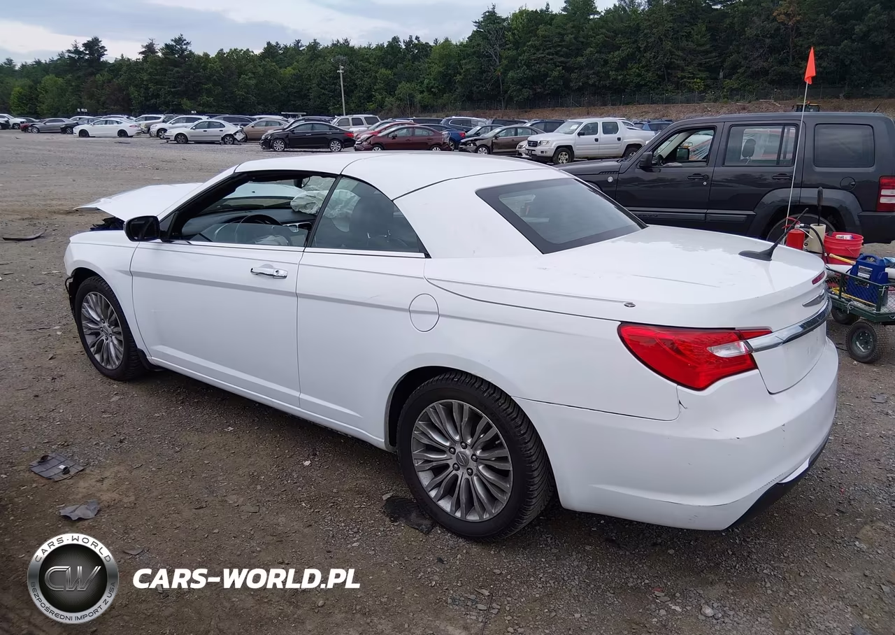 2011 Chrysler 200 Limited VIN:1C3BC7EG1BN582215 - 3