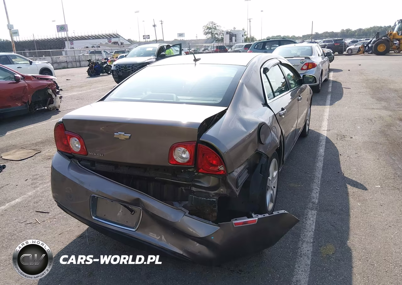 2010 Chevrolet Malibu Ls VIN:1G1ZB5EB0AF280051 - 4
