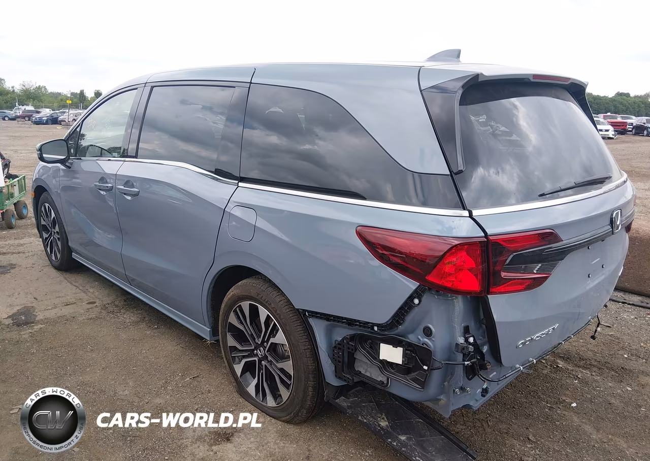 2026 Honda Odyssey Elite VIN:5FNRL6H98TB048212 - 3