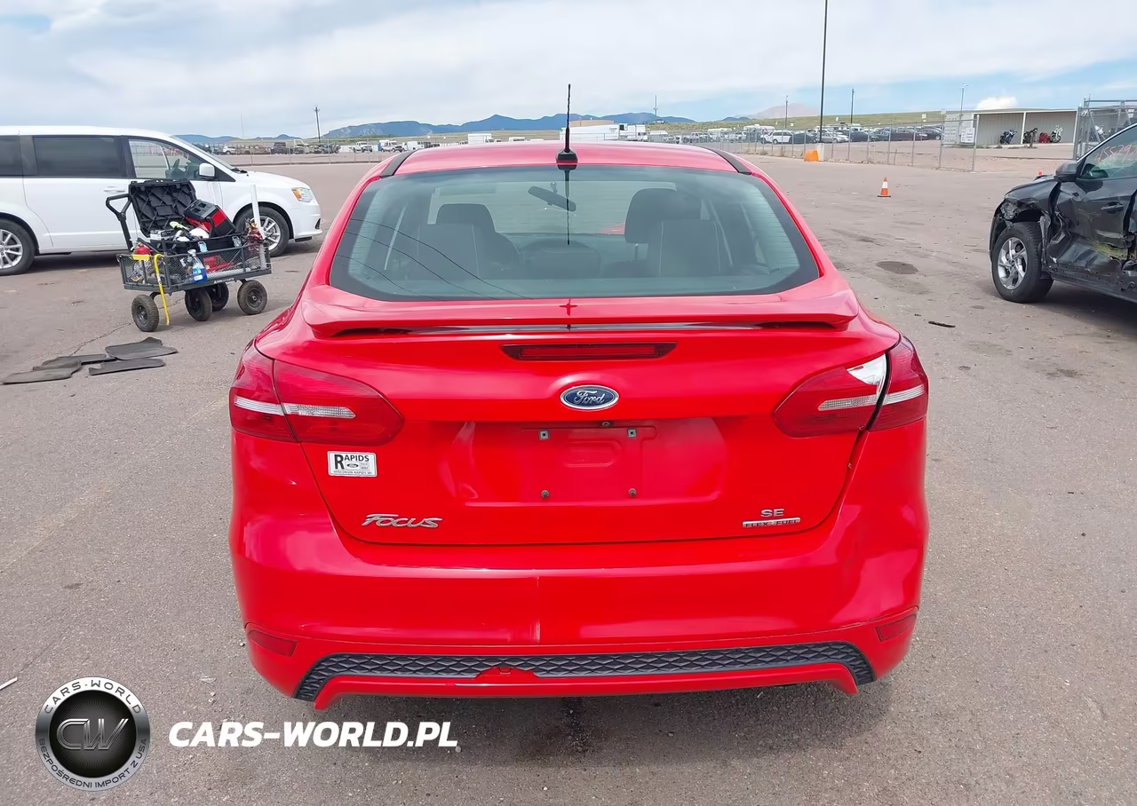 2016 Ford Focus Se VIN:1FADP3F27GL280456 - 16