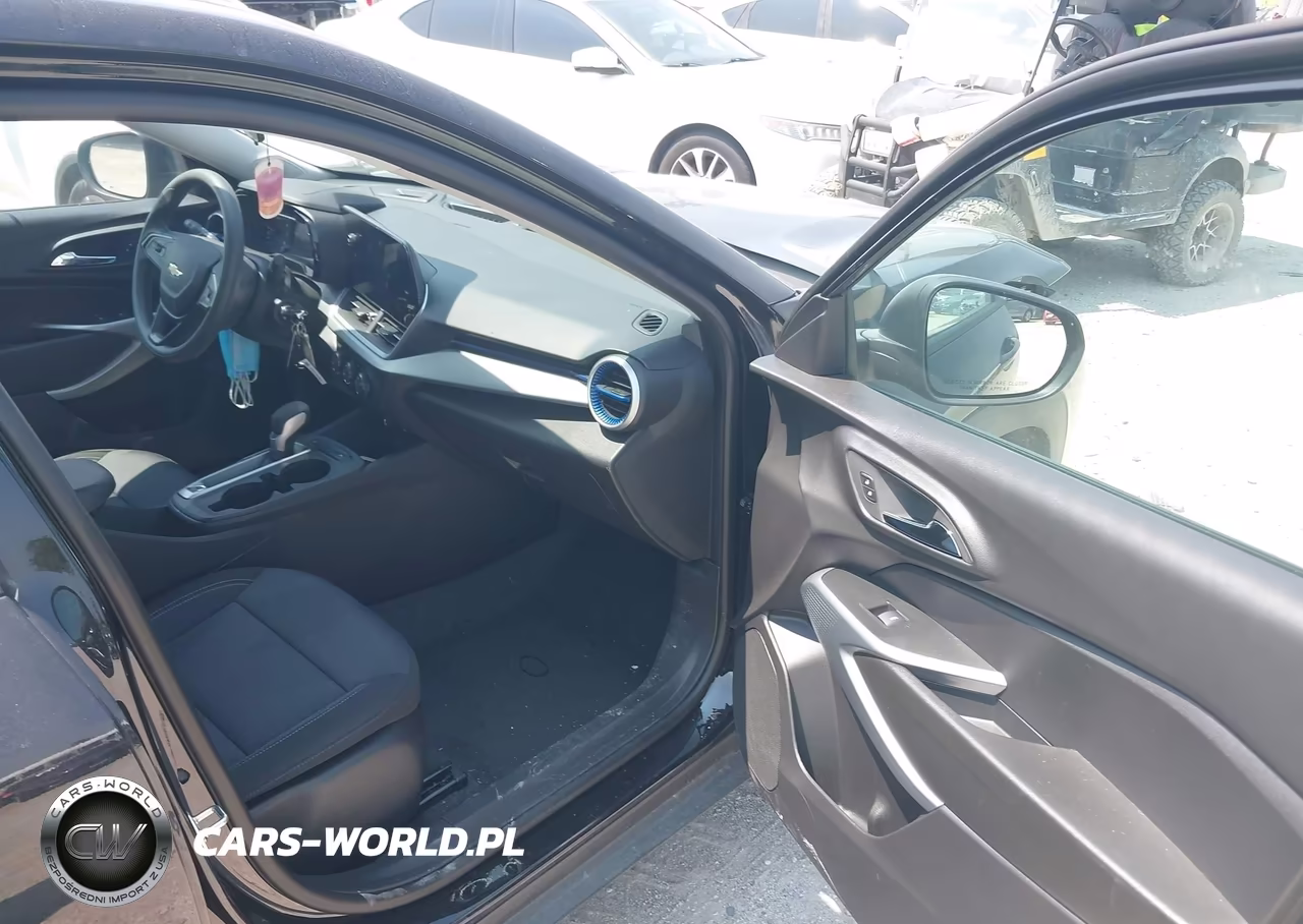 2026 Chevrolet Trax Fwd Ls VIN:KL77LFEP5TC052884 - 5