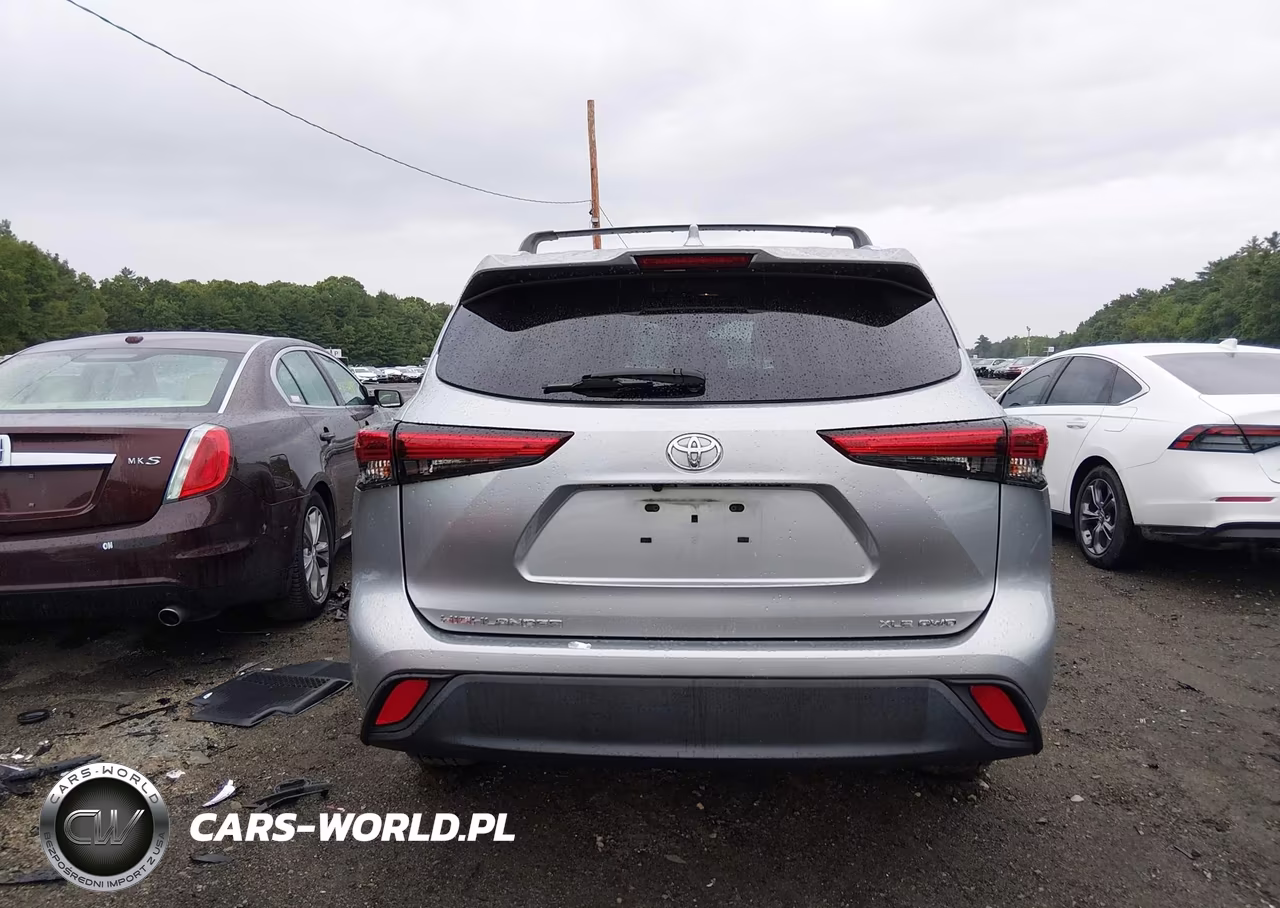 2022 Toyota Highlander Xle VIN:5TDGZRBH8NS166122 - 16