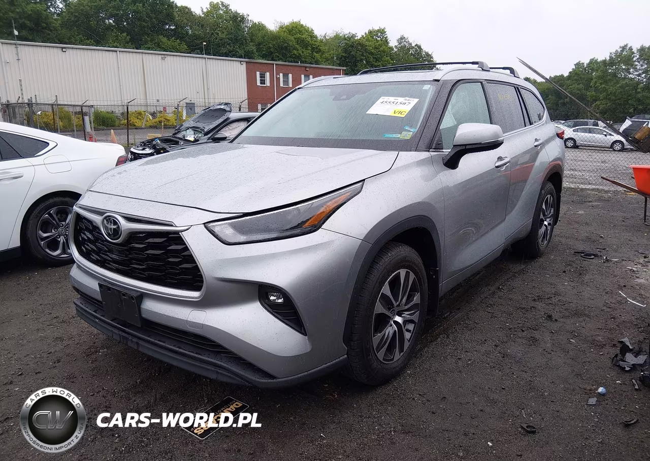 2022 Toyota Highlander Xle VIN:5TDGZRBH8NS166122 - 2