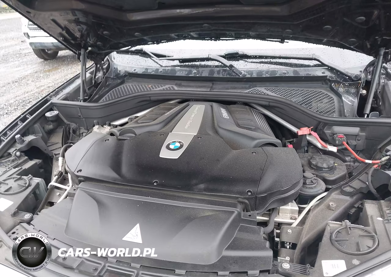 2014 BMW X5 xDrive50I VIN:5UXKR6C51E0C02136 - 10