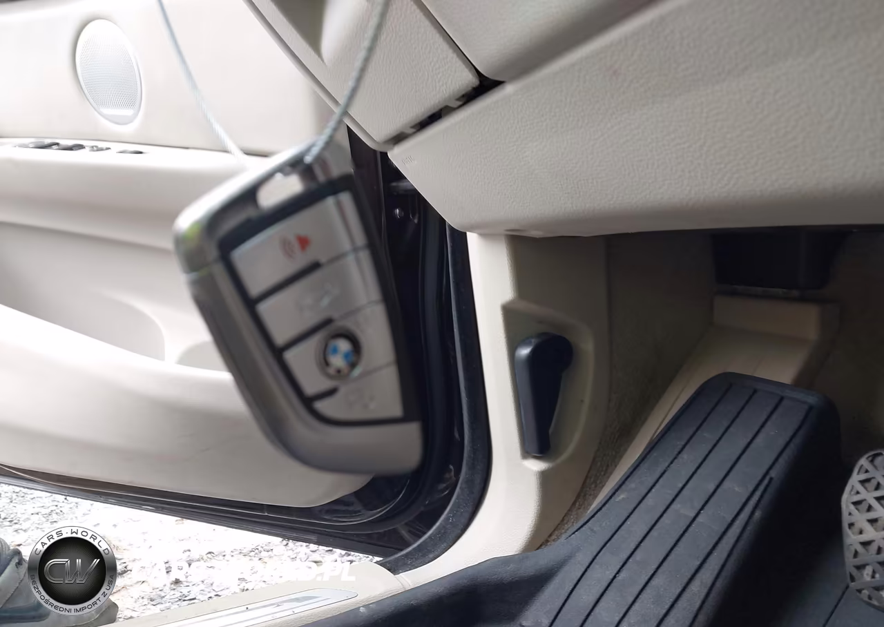2014 BMW X5 xDrive50I VIN:5UXKR6C51E0C02136 - 11