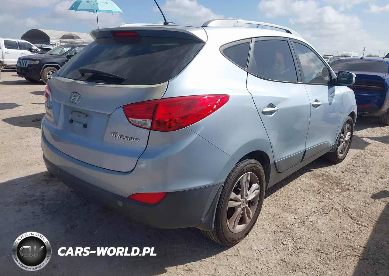 2013 Hyundai Tucson Gls VIN:KM8JU3AC3DU647280 - 4