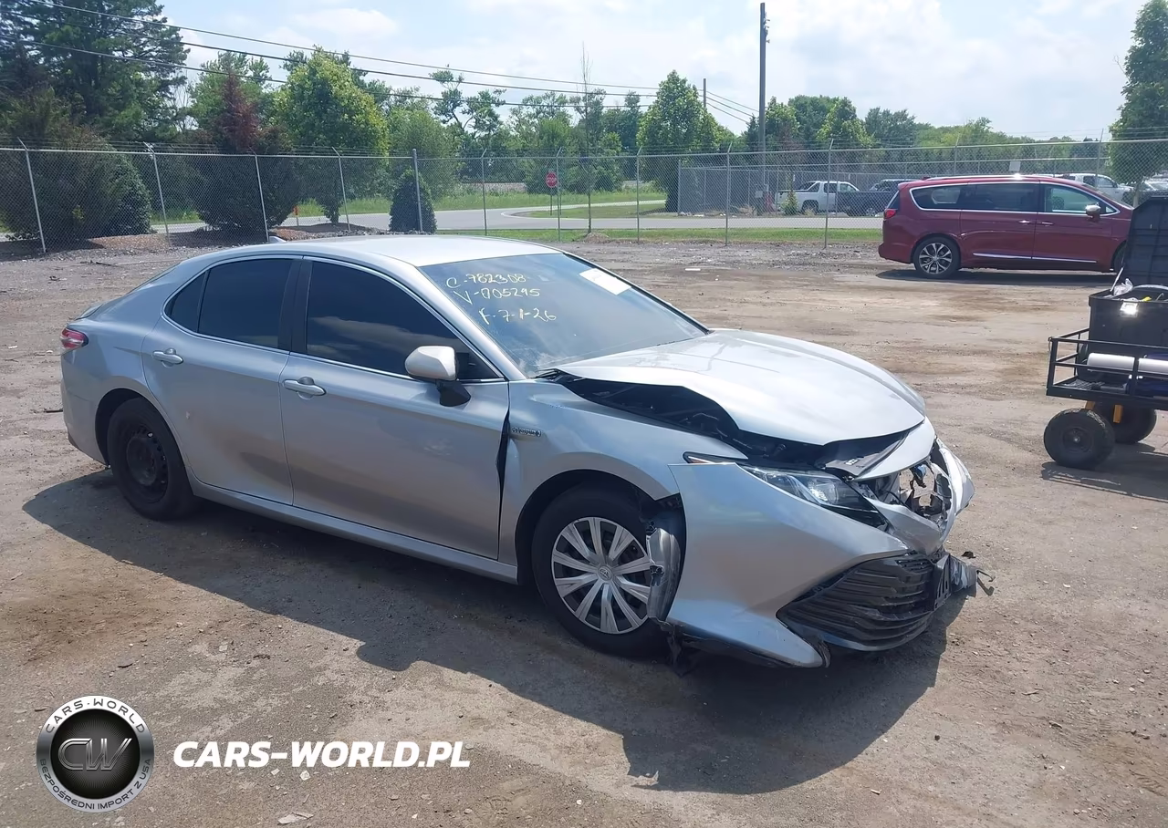 2019 Toyota Camry Hybrid Le