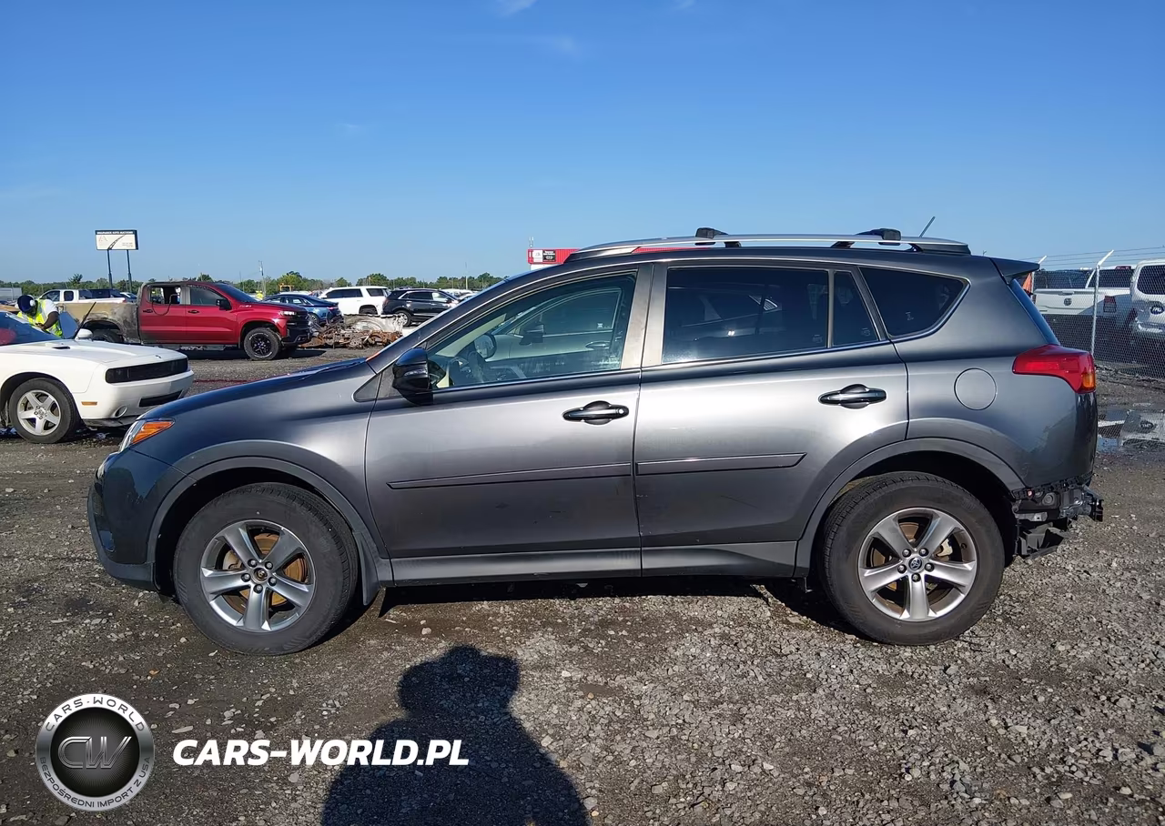 2015 Toyota Rav4 Xle VIN:JTMWFREV7FD079167 - 15