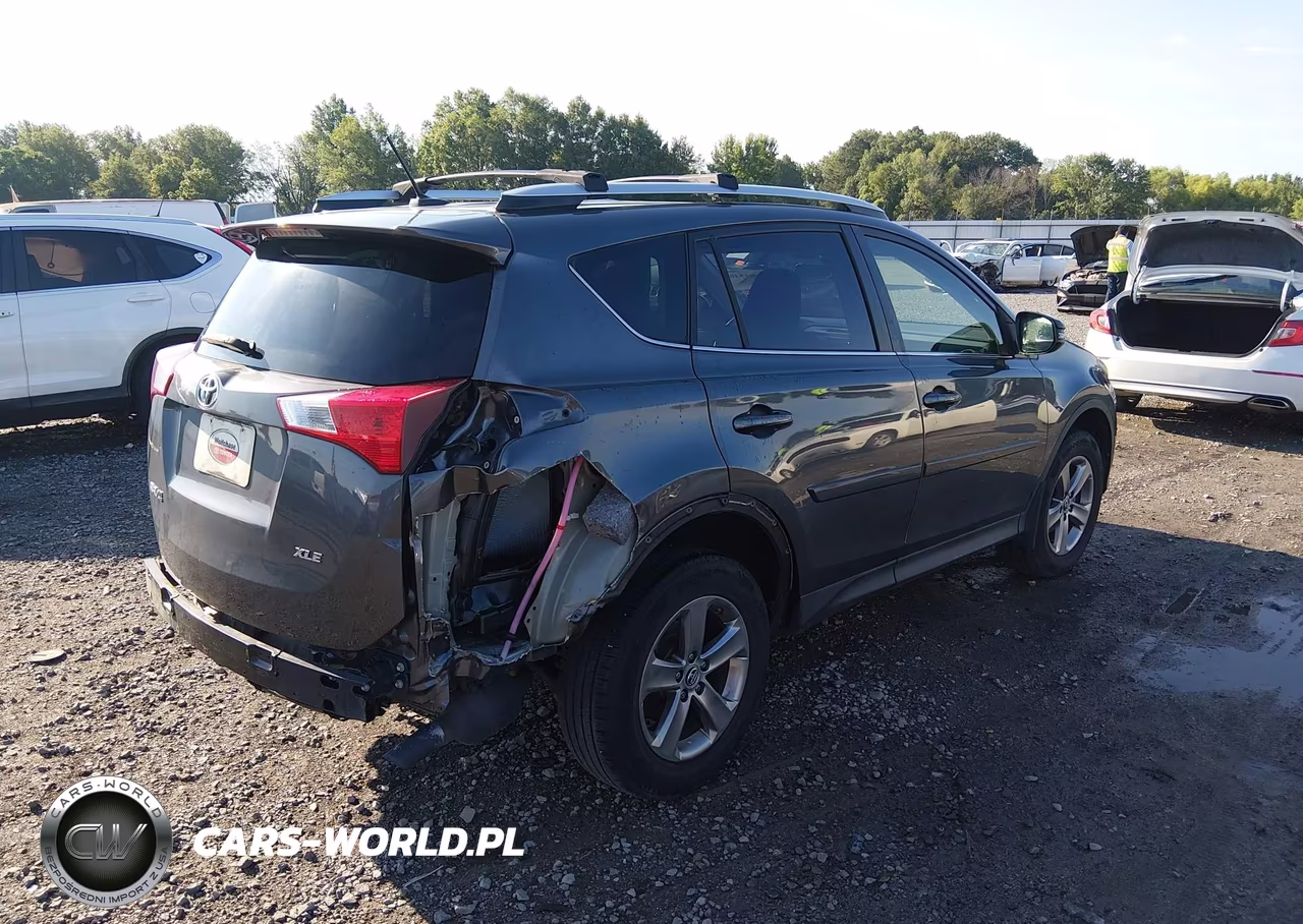 2015 Toyota Rav4 Xle VIN:JTMWFREV7FD079167 - 4