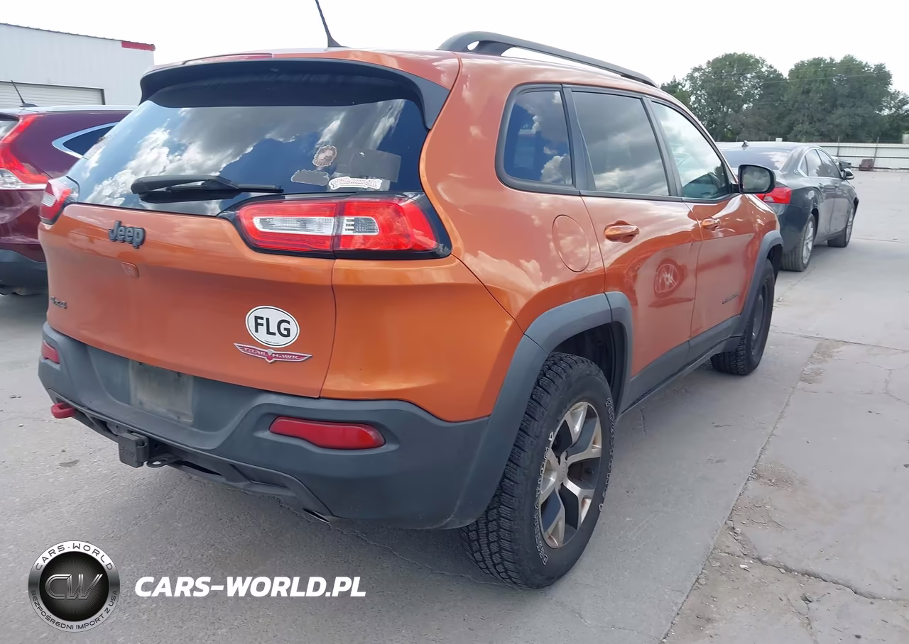 2014 Jeep Cherokee Trailhawk VIN:1C4PJMBS8EW257963 - 4