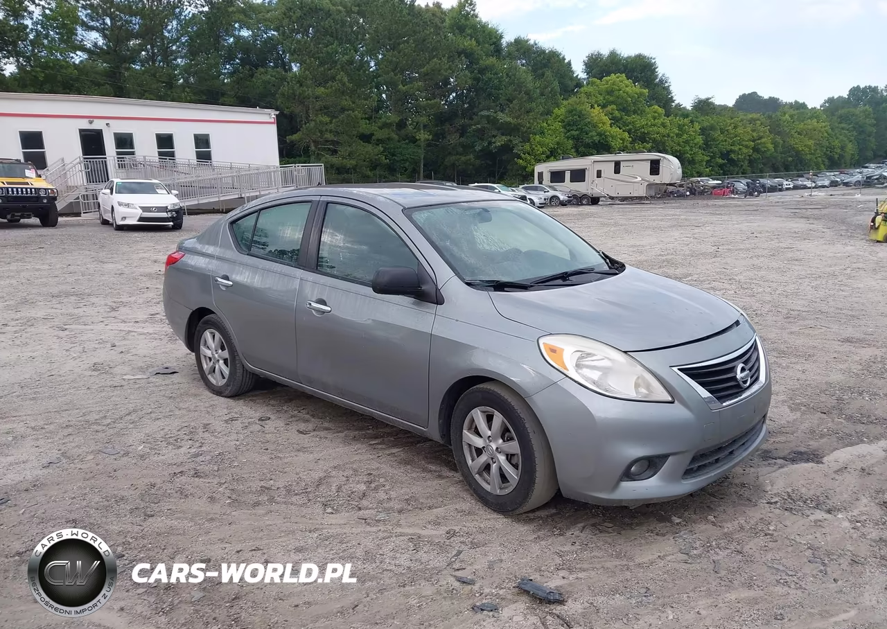 2012 Nissan Versa 1.6 Sl