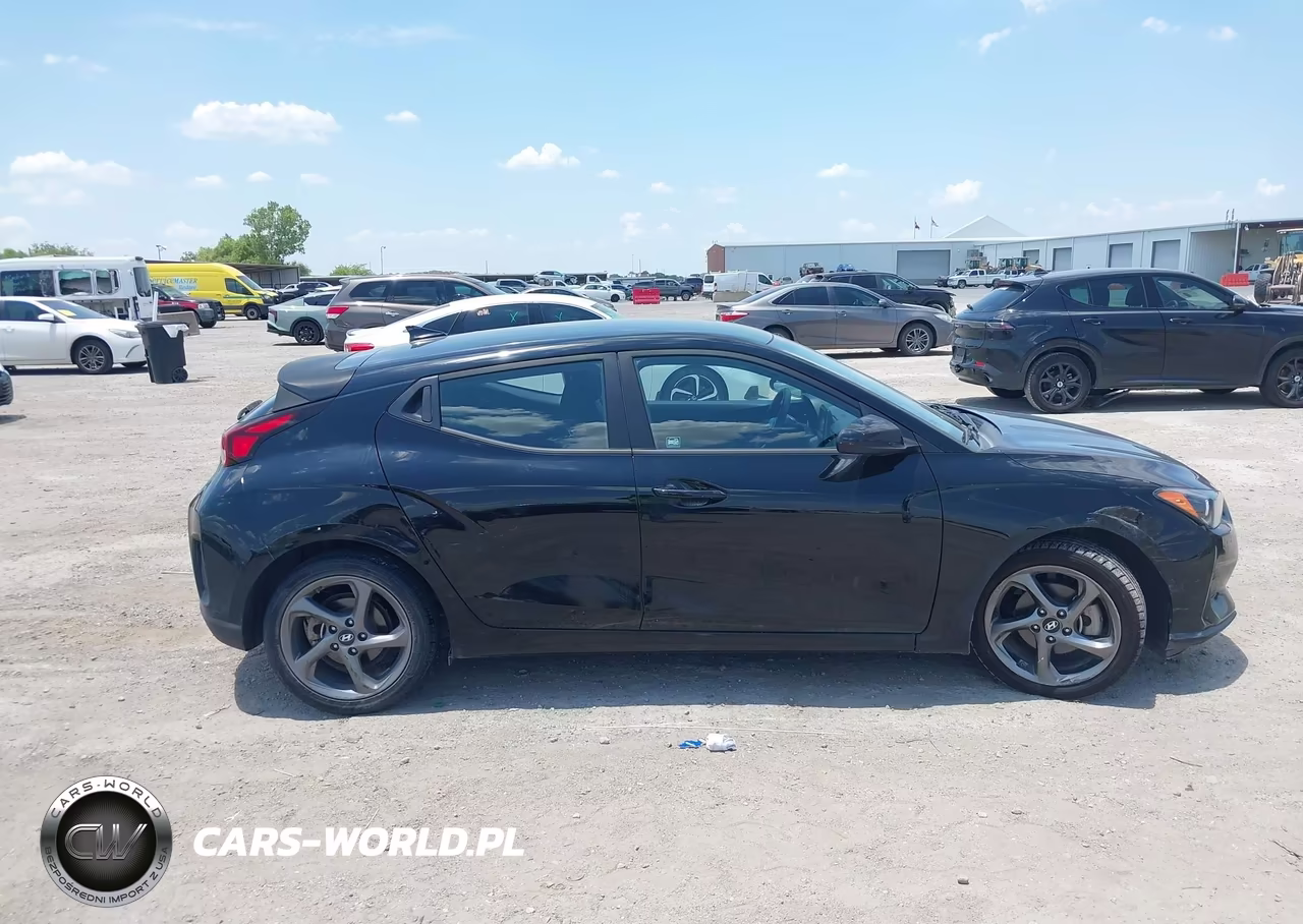 2020 Hyundai Veloster 2.0 VIN:KMHTG6AF3LU022954 - 13