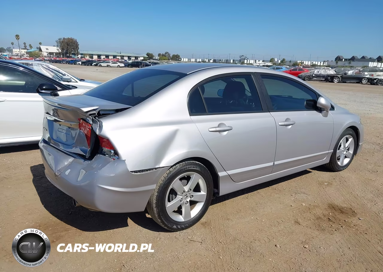 2011 Honda Civic Lx-S VIN:2HGFA1F68BH513747 - 4
