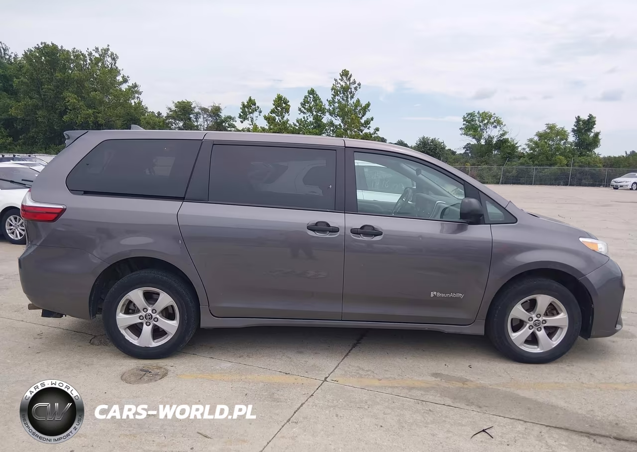 2019 Toyota Sienna L 7 Passenger VIN:5TDZZ3DC1KS012693 - 13