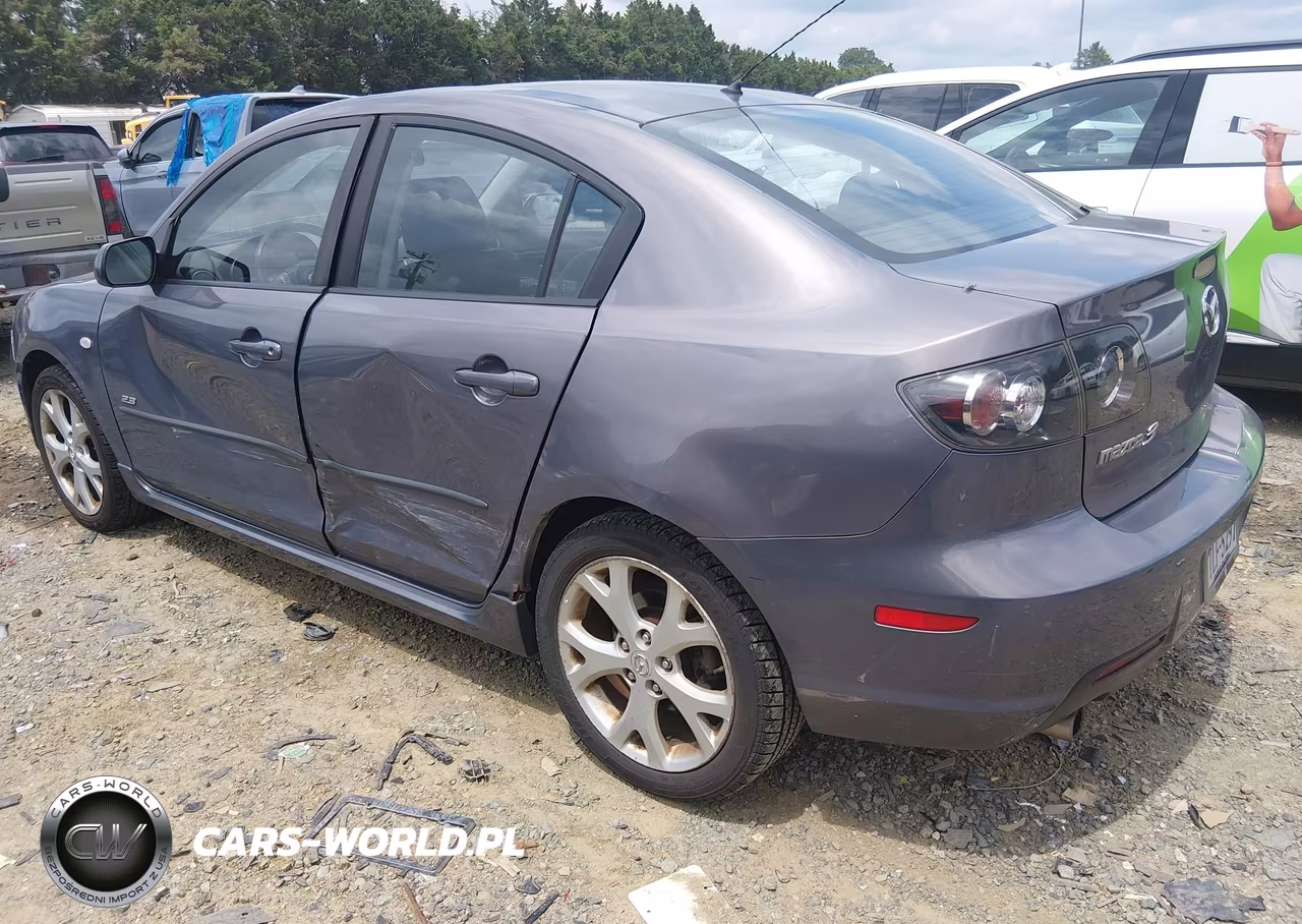 2007 Mazda Mazda3 S Touring VIN:JM1BK323471639854 - 3