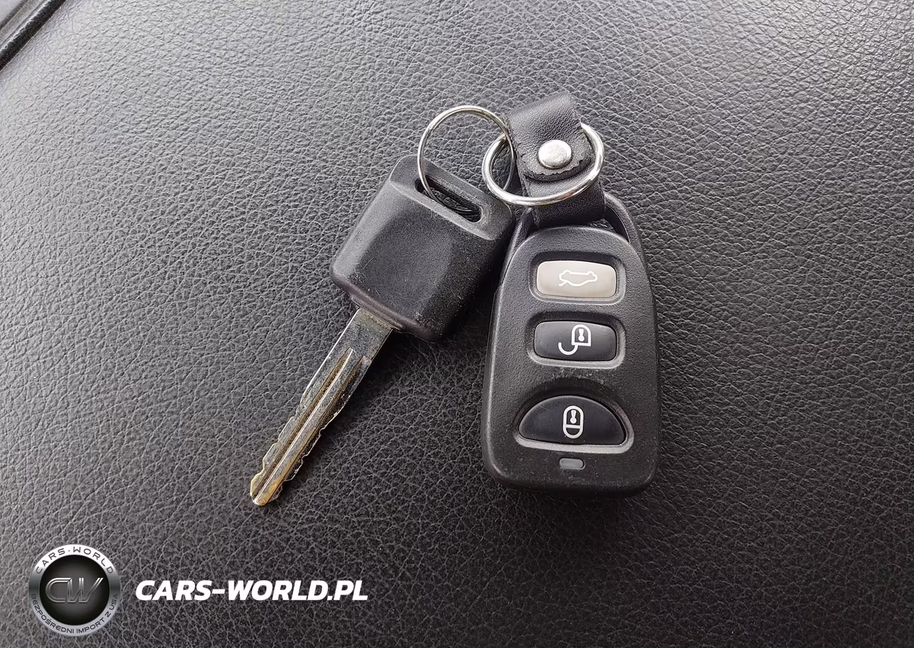 NISSAN SENTRA S VIN:3N1AB7AP9KY207937 - 11