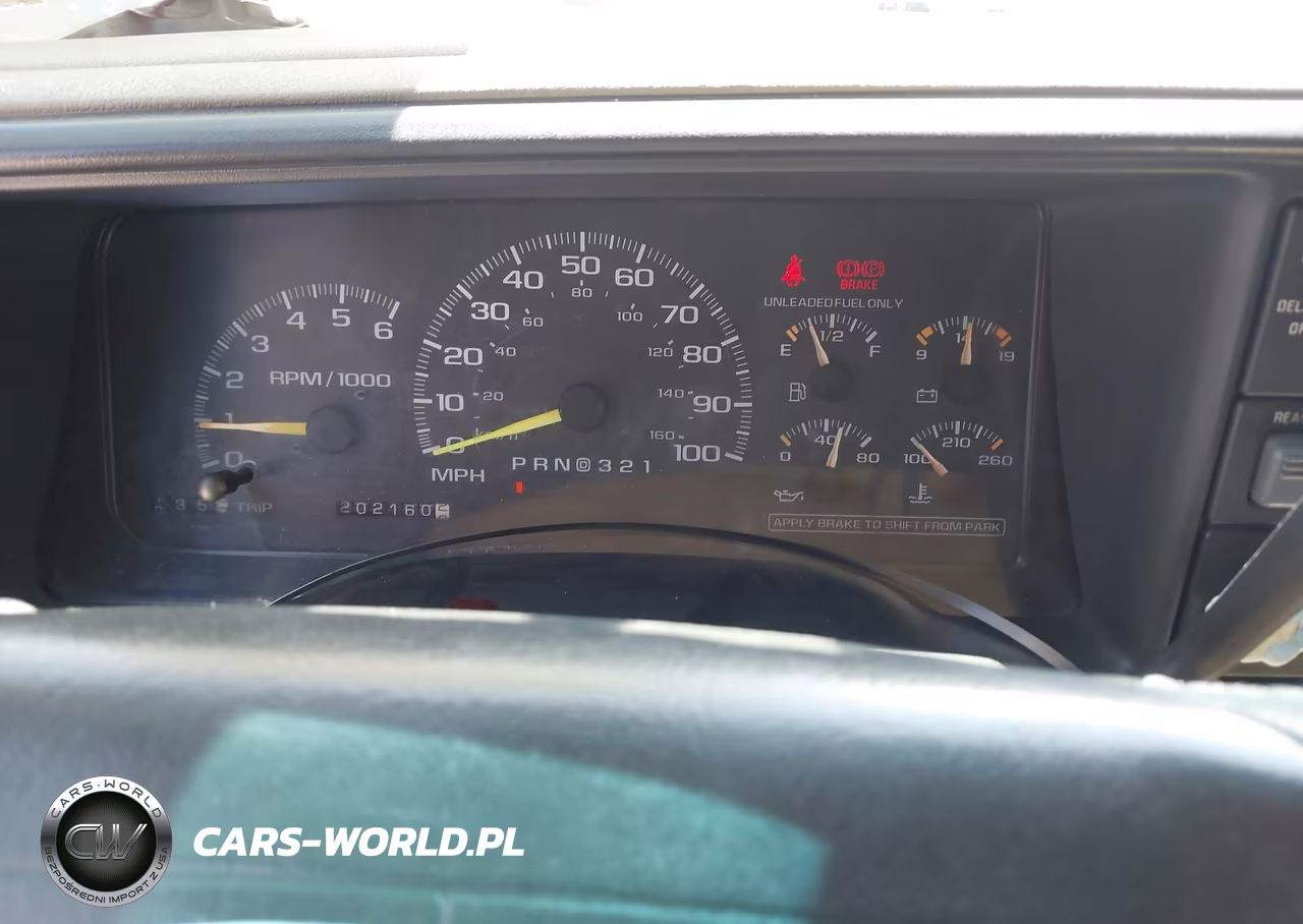 1997 Chevrolet Suburban 1500 VIN:1GNFK16R3VJ445051 - 7