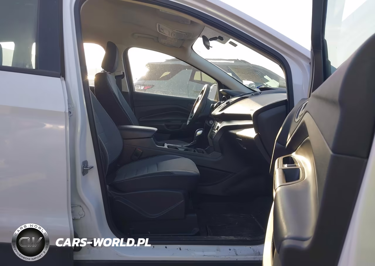 2019 Ford Escape S VIN:1FMCU0F72KUB30813 - 5