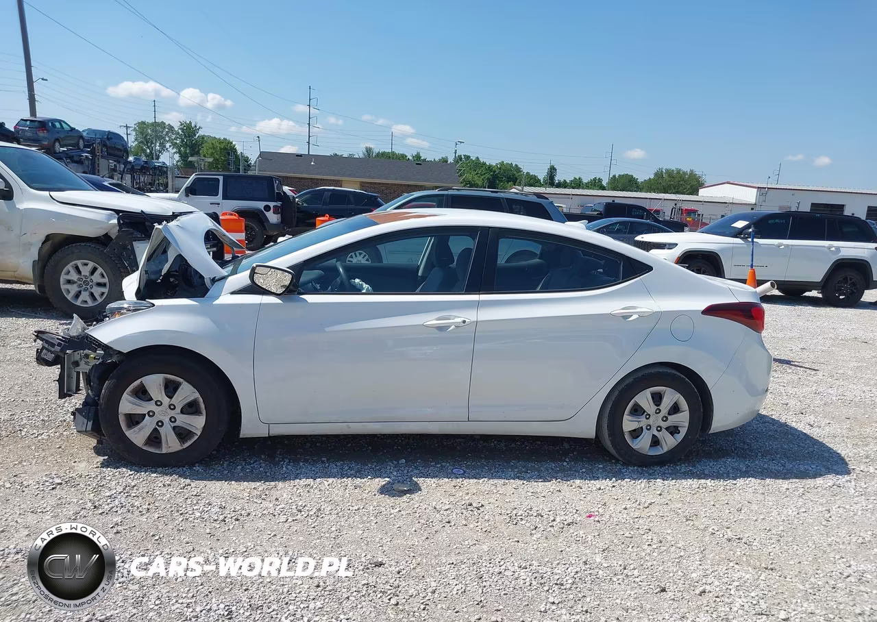 2016 Hyundai Elantra Se VIN:5NPDH4AE8GH692839 - 15