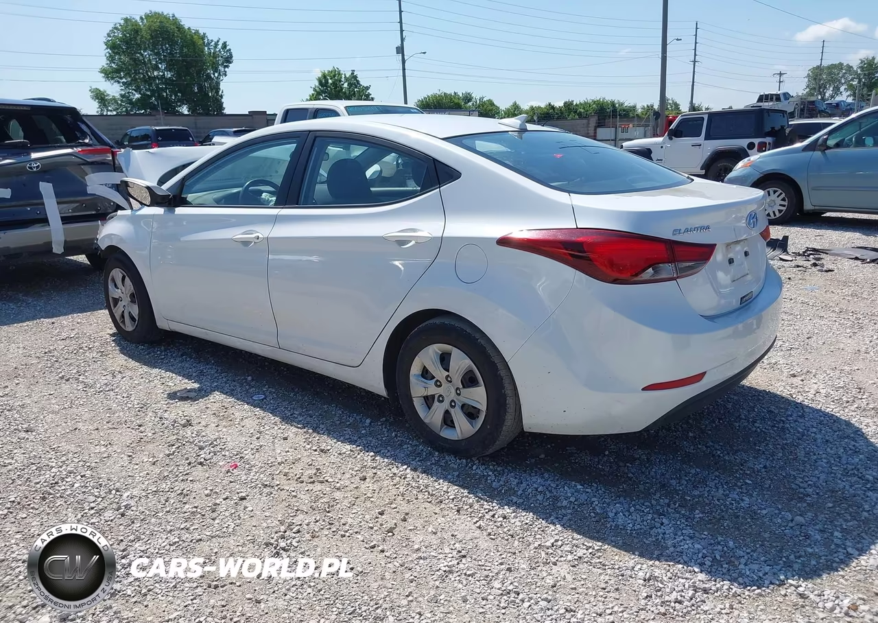 2016 Hyundai Elantra Se VIN:5NPDH4AE8GH692839 - 3