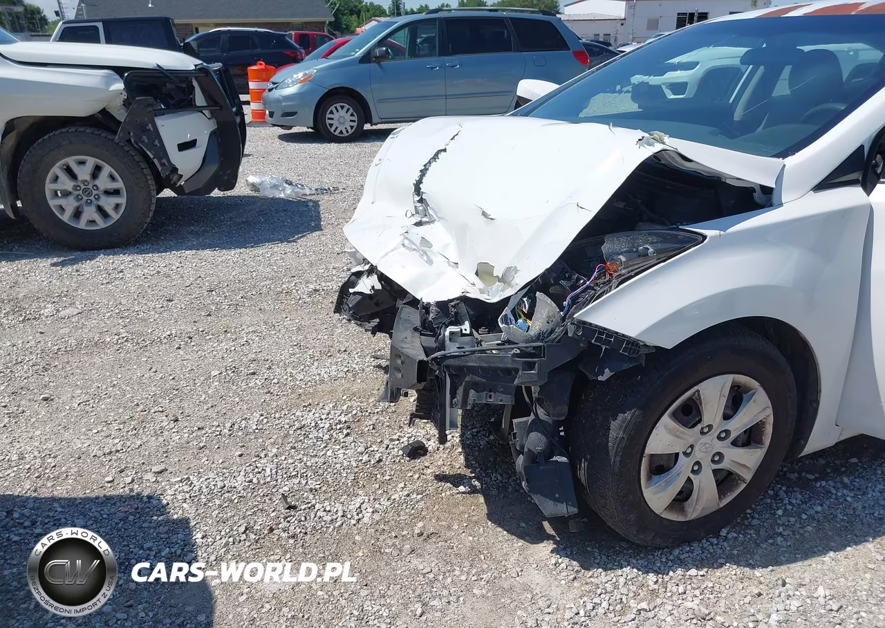 2016 Hyundai Elantra Se VIN:5NPDH4AE8GH692839 - 6